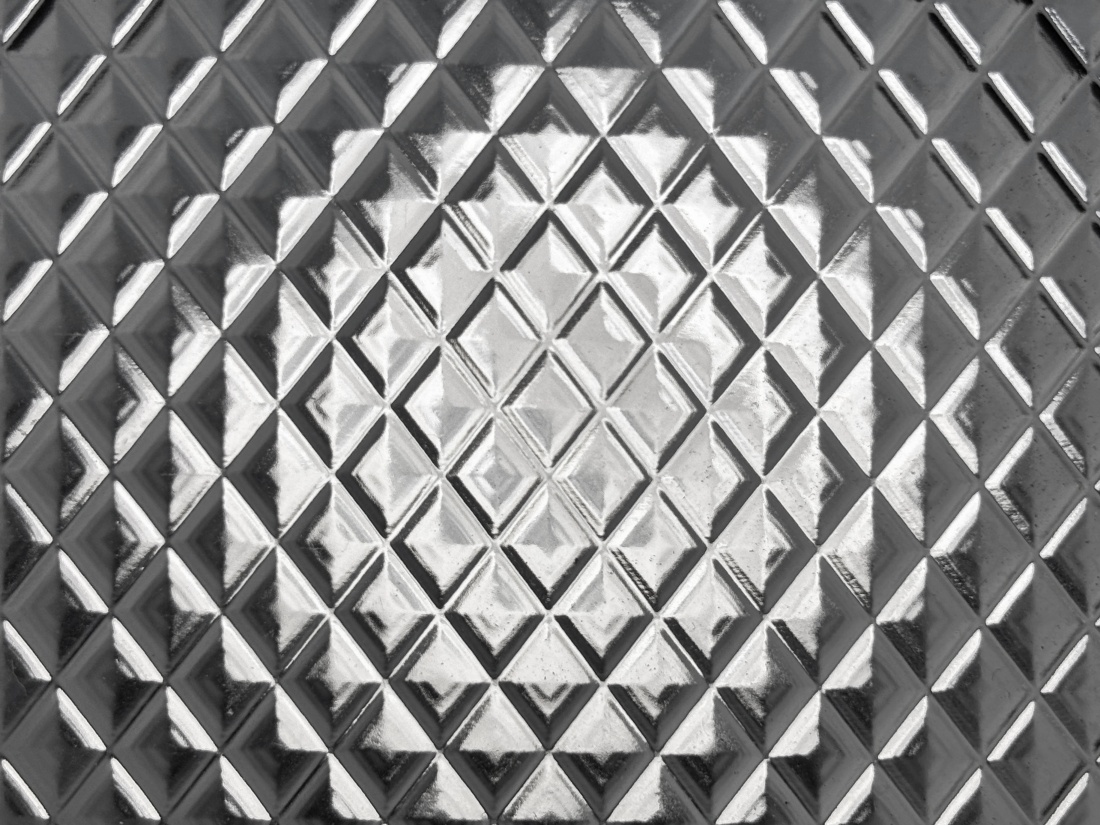 Рассеиватели Novattro: почему из полистирола и поликарбоната?